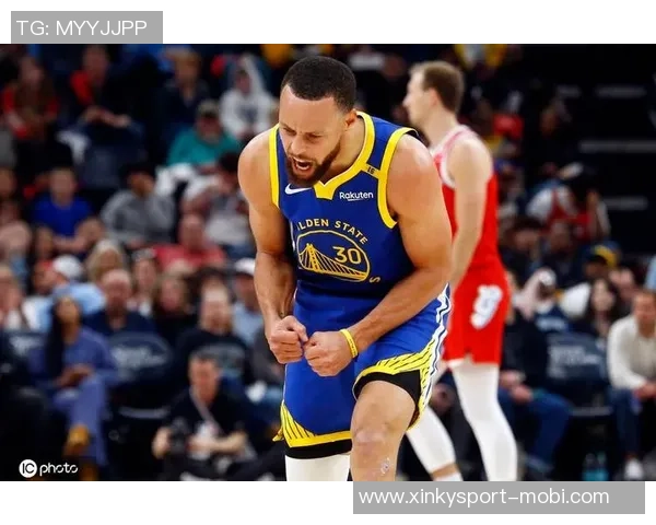 库里三分神话再续生涯单场9三分次数超越众星总和两次 库里三分神话再续生涯单场9三分次数超越众星总和两次