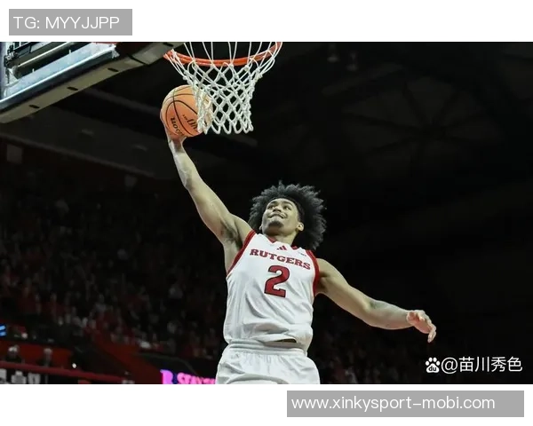 榜眼哈珀19分钟高效表现12中8砍下17分罚球状态稍逊仅中1球