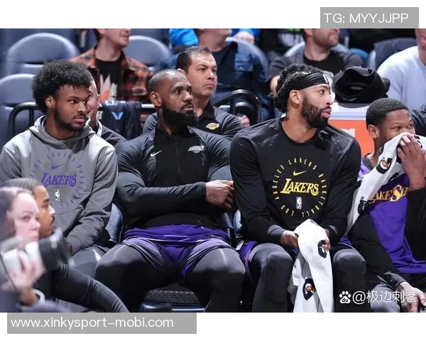 浓眉坚定信念每场比赛全力以赴争取胜利不放弃 浓眉坚定信念每场比赛全力以赴争取胜利不放弃