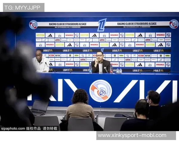 海港球员亚历斯祖自由转会加盟蓉城新篇章开启 海港球员亚历斯祖自由转会加盟蓉城新篇章开启